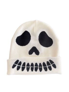 Skull beanie hat
